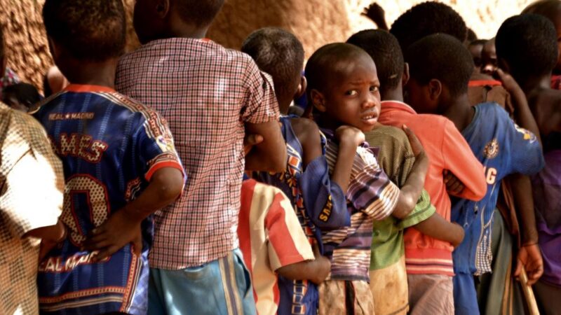 Niger vaccination against measles and meningitis outbreaks