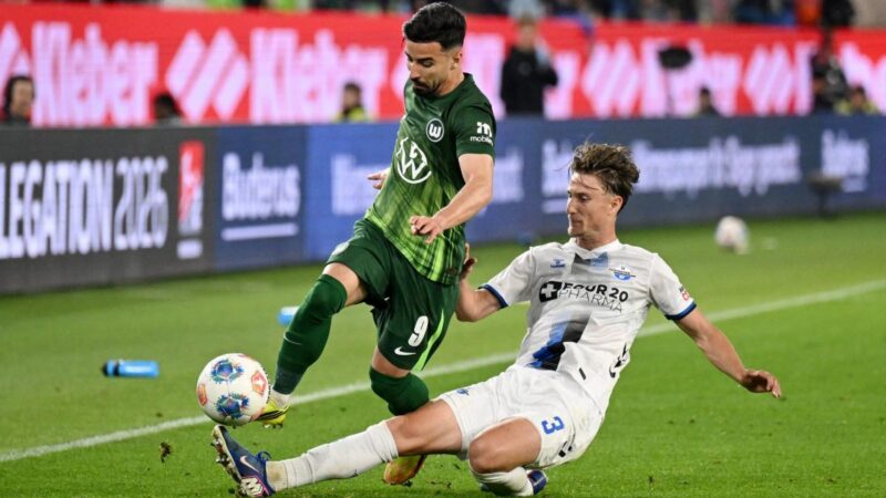 Wolfsburg and paderborn play to stalemate in bundesliga playoff first leg
