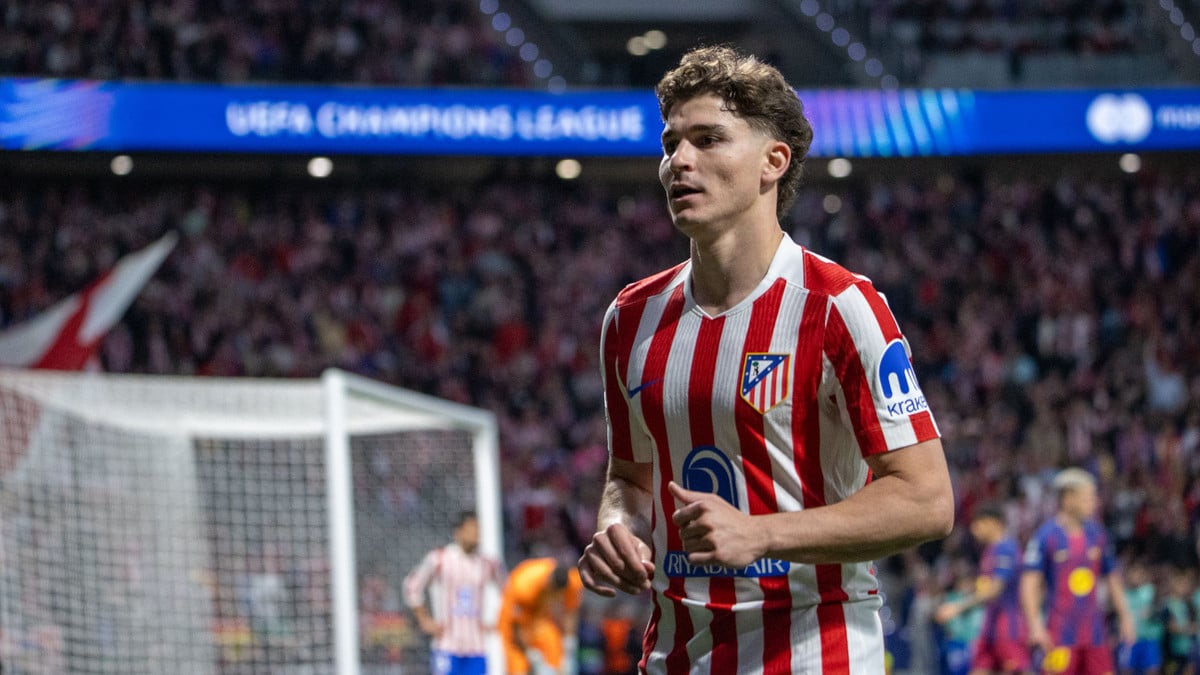 PSG’s pursuit of Julian Alvarez gains momentum after Barcelona’s official announcement