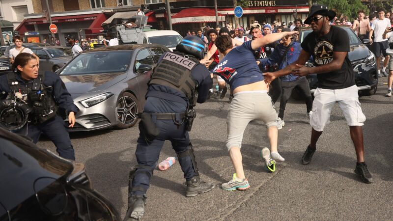 Tense atmosphere ahead of the champions league final near Saint-Cloud