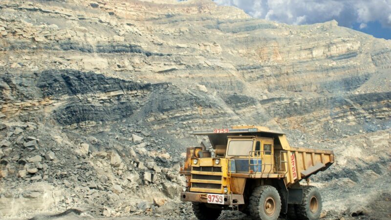 Niger takes control of Arlit uranium mines with new national company