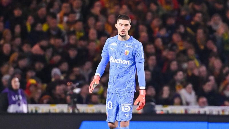 Lens-psg live stream and match details