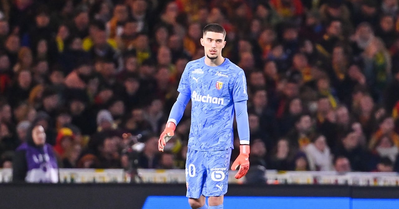 Lens-psg live stream and match details