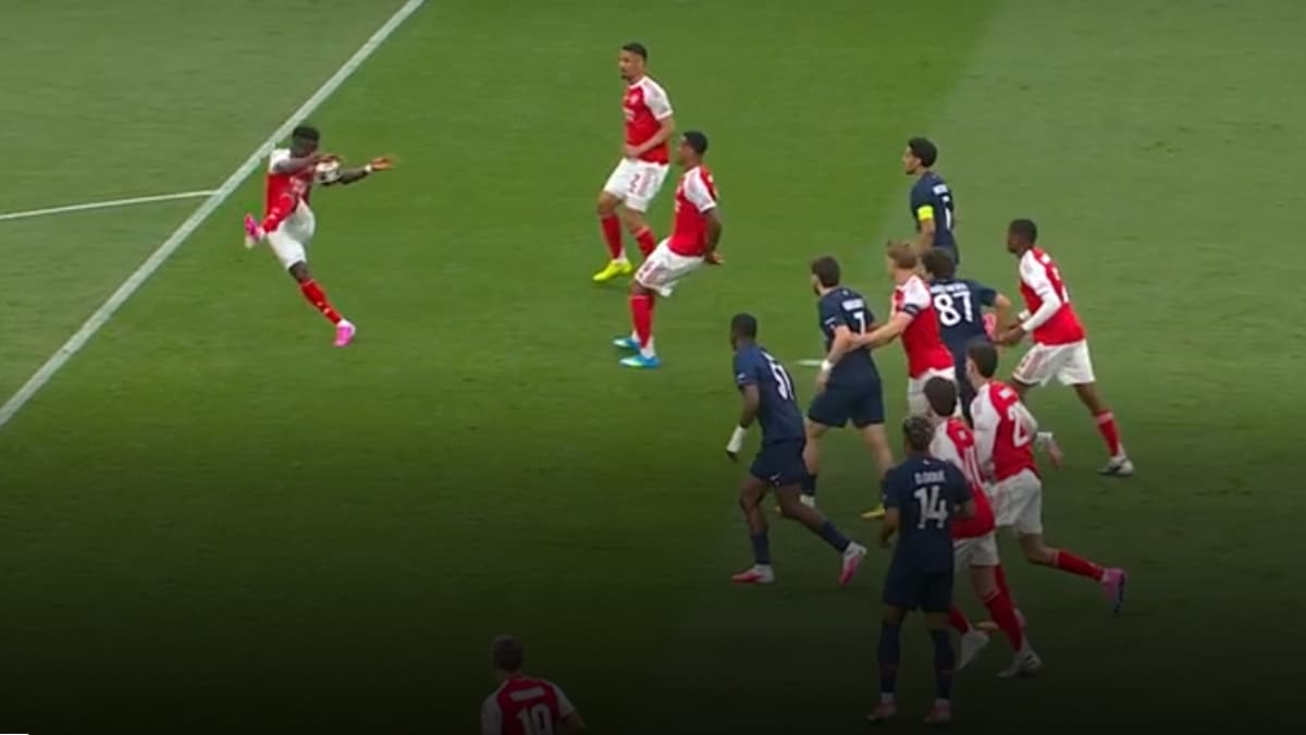 Controversial handball incident in PSG-Arsenal champions league final