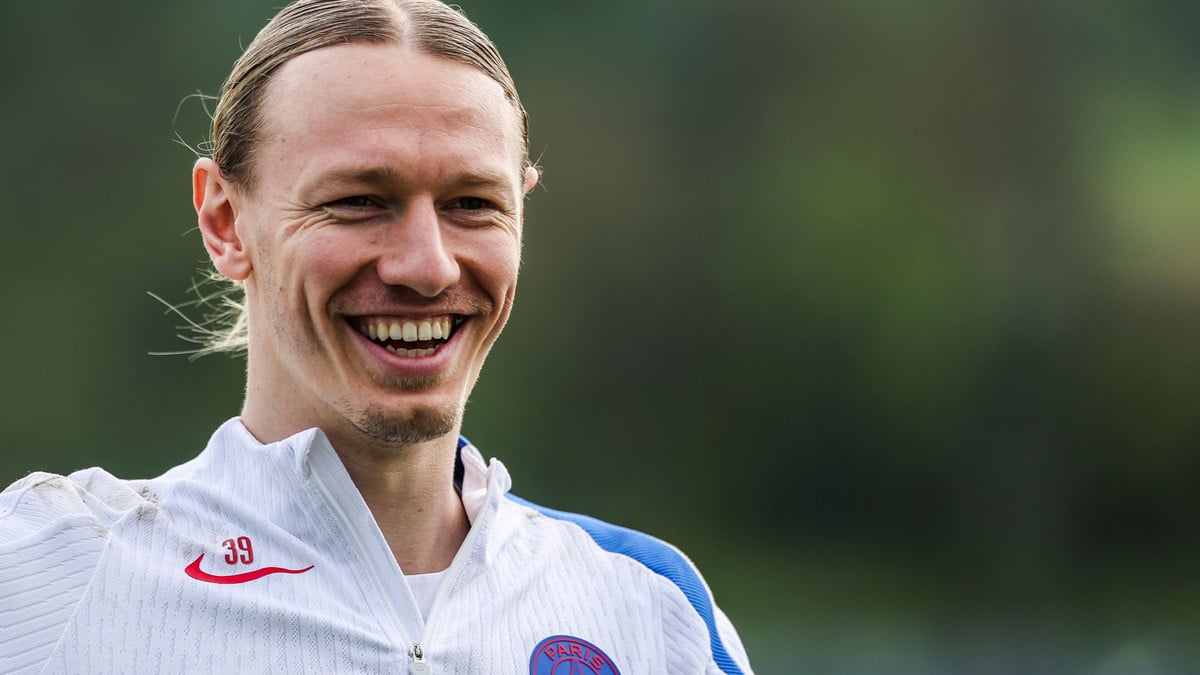 Psg targets top italian goalkeeper for 50 million euro move