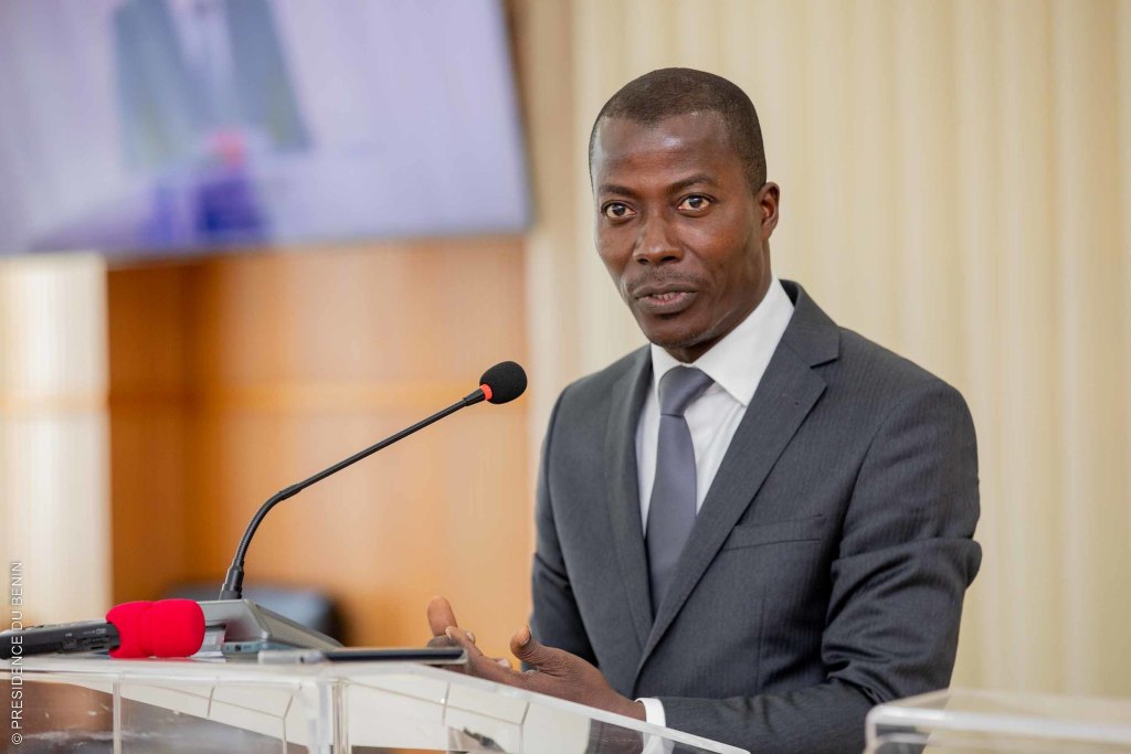 Bénin’s government spokesperson urges successor to uphold national honor
