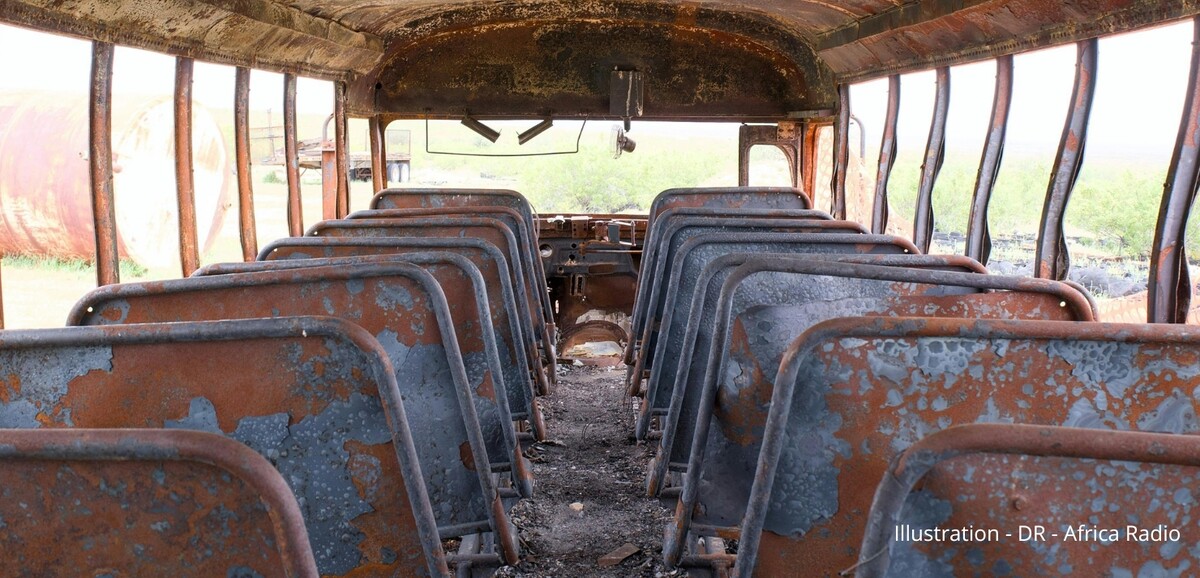 Buses burned near Bamako as jihadist blockade tightens in Mali