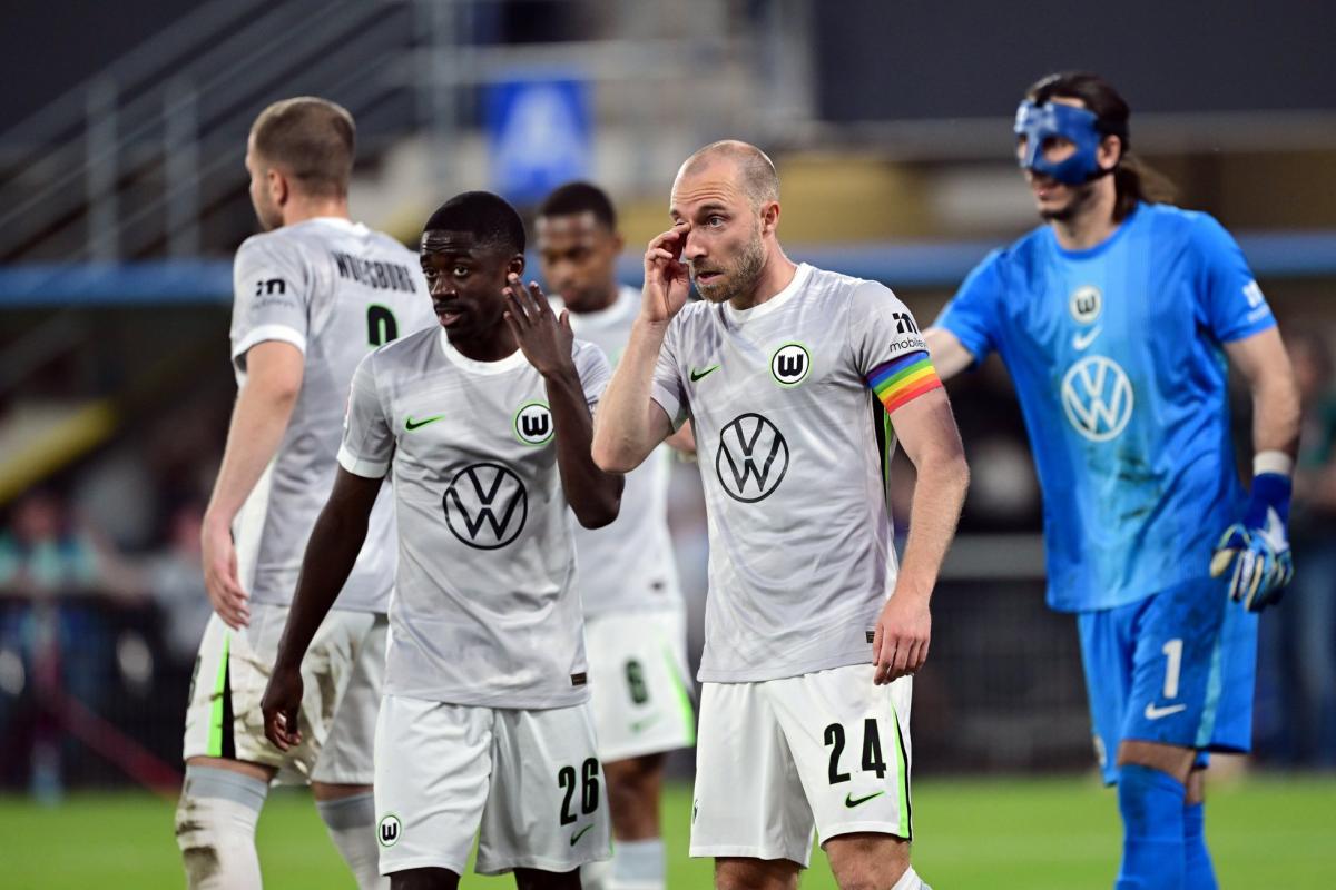 Wolfsburg suffers historic relegation after Paderborn playoff loss