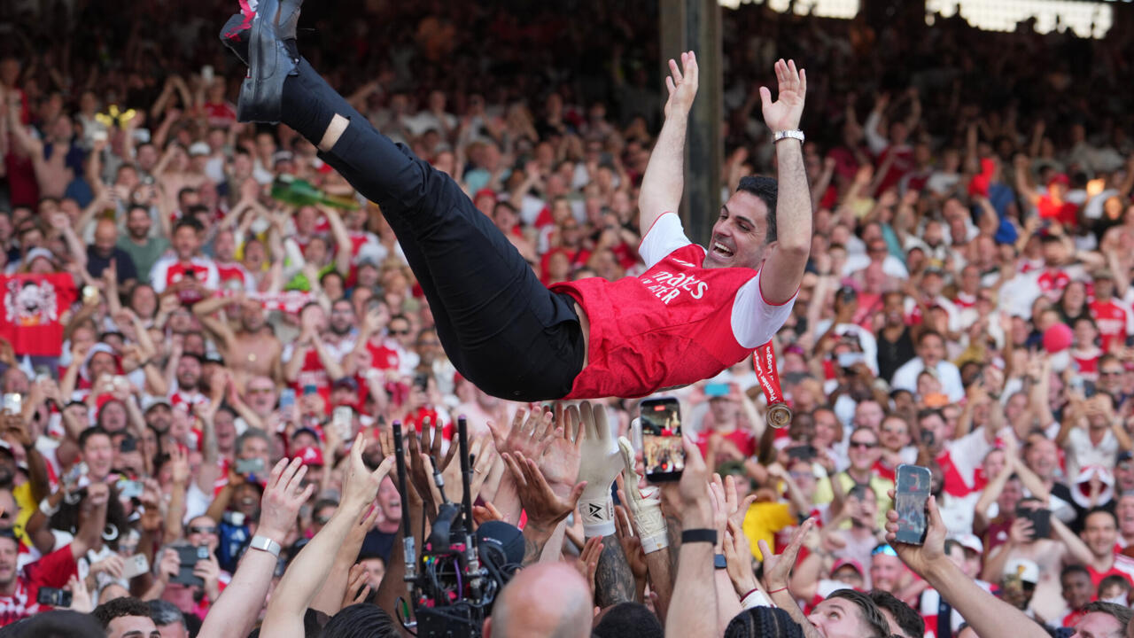 Arsenal fans dream of champions league glory after two decades