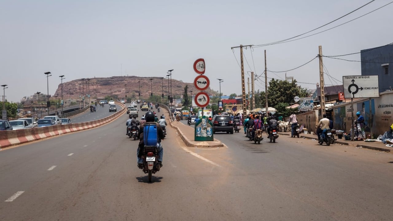 Transport firms halt services to Bamako amid rising insecurity and blockades