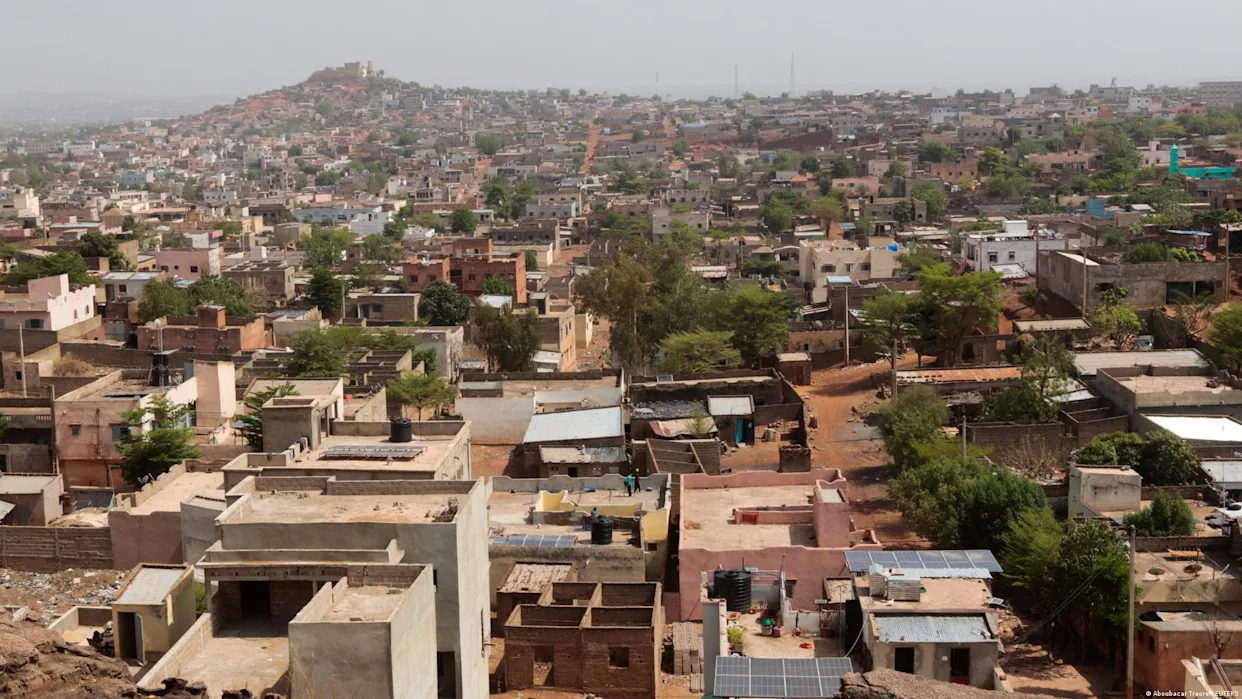 A blockade enforced by jihadists halts travel to and from Bamako