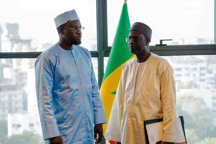 Sénégal handover ceremony at primature Primature handover ceremony between Ousmane Sonko and Al Aminou Lo in Sénégal