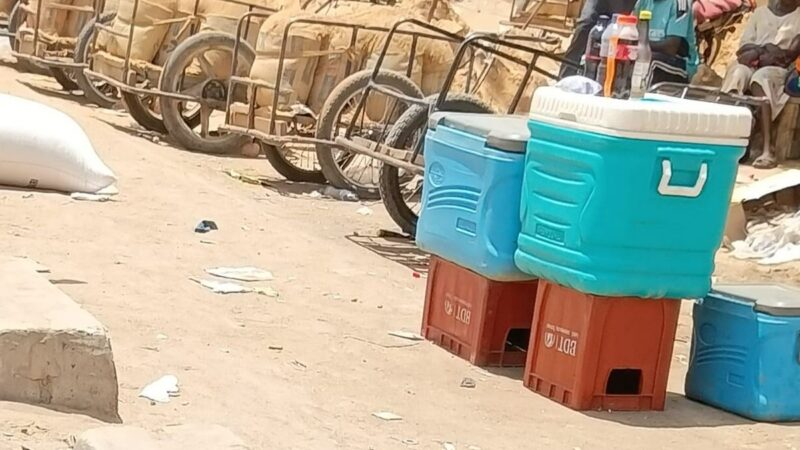N’Djamena’s youth: battling precarity through the demanding sand trade