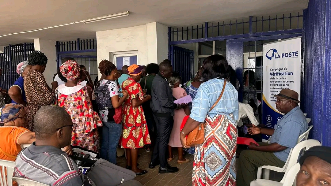 Gabon Poste app helps savers verify names without travel