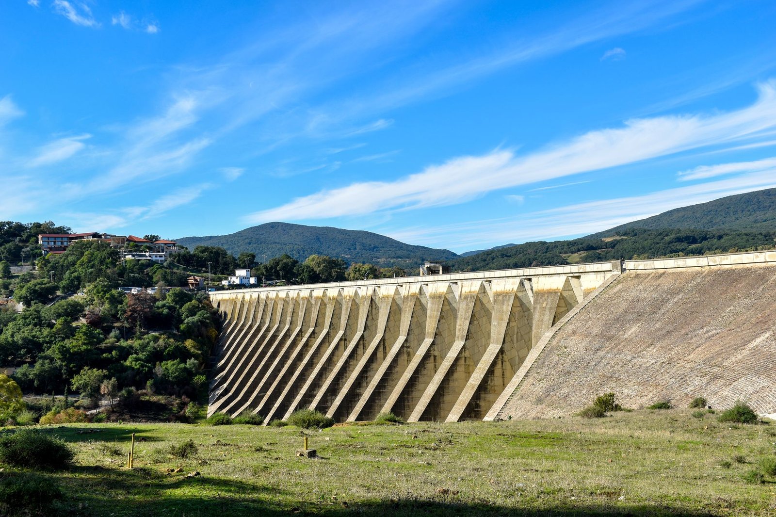 Cameroon grants Prometal direct power access to boost industrial growth