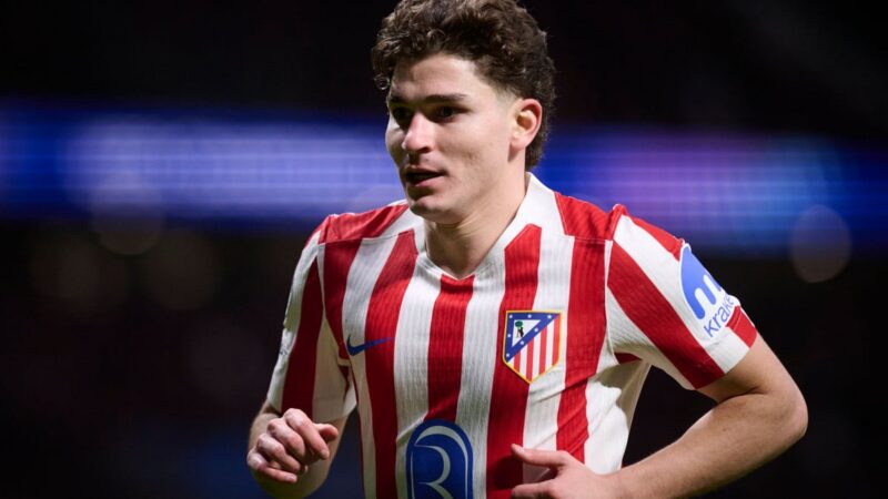 Paris saint-germain cools interest in julian alvarez amid barcelona links
