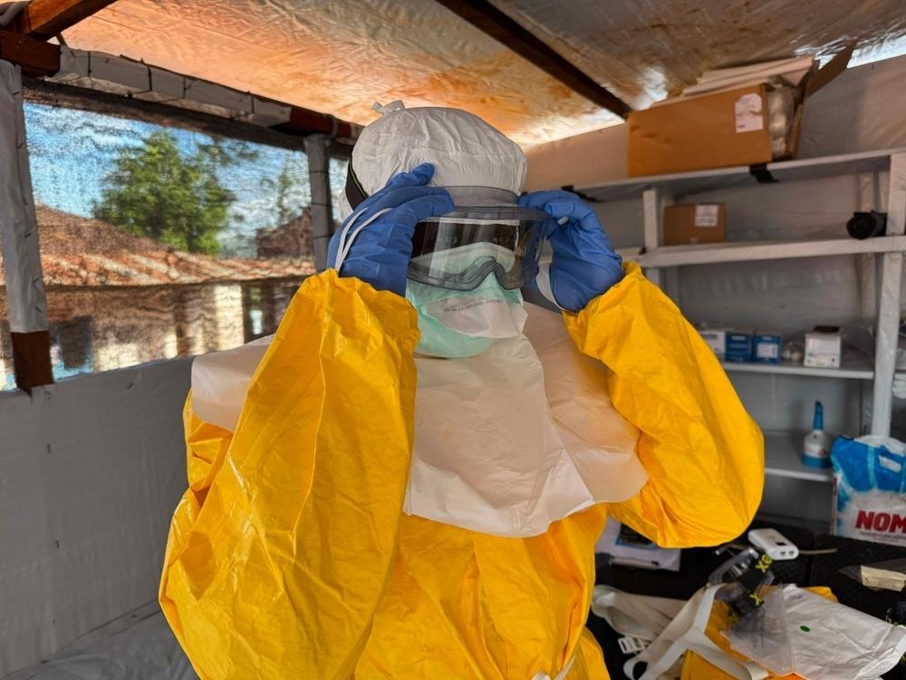 Inside MSF’s ebola treatment centres in drc as outbreak intensifies