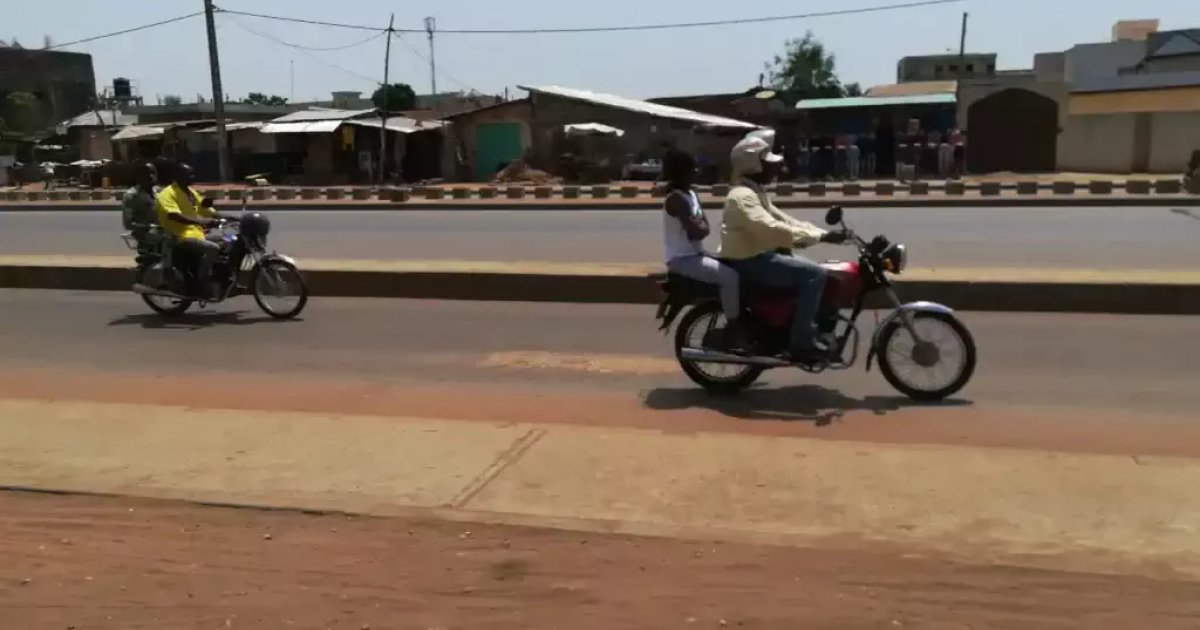 Bénin: motorbike taxi drivers in Kétou must now wear uniforms
