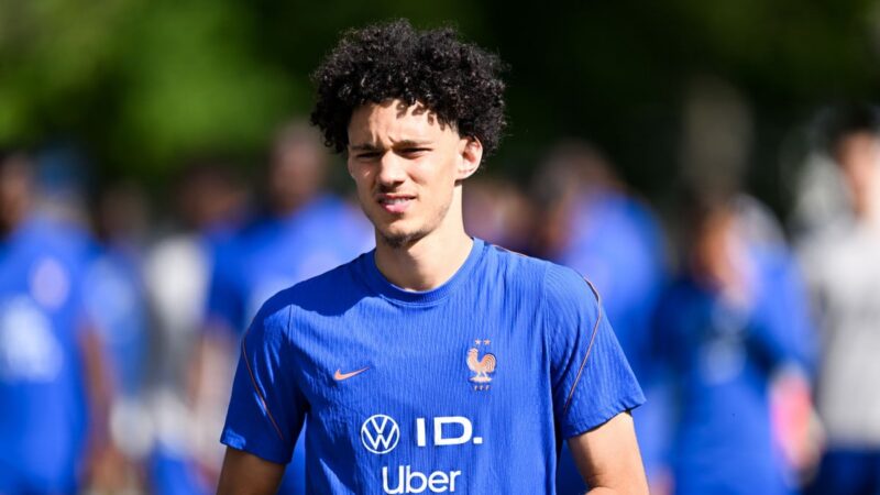 Will maghnes akliouche join psg this summer as part of a complex deal