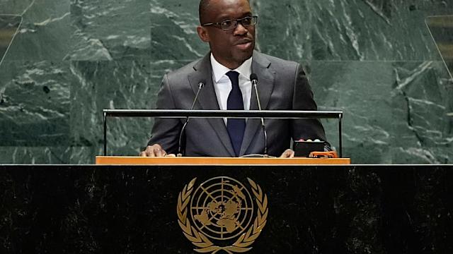 Diplomatic meeting between Bénin and Niger officials