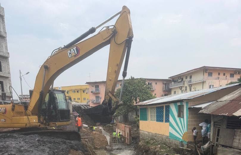Construction machinery at the Baie des Cochons site in Libreville