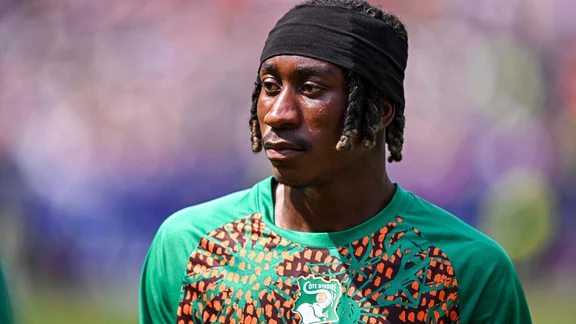 Yan Diomandé in action during a World Cup match