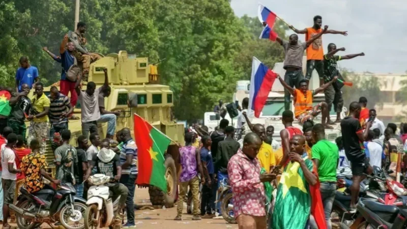 Attaques au Burkina Faso : au moins 22 militaires et civils tués ce week
