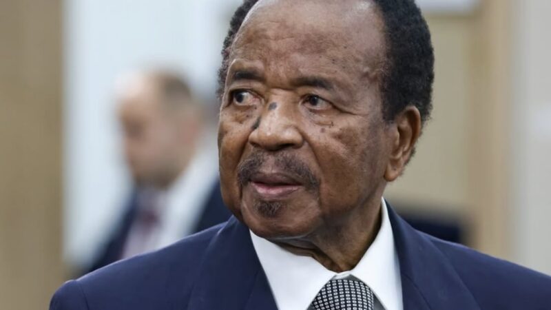 Cameroun: l’absence prolongée du président Paul Biya relance le débat sur l’inertie du pouvoir