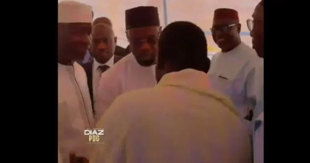 Sonko pays tribute to family of respected jaraaf papa youssou ndoye in ouakam
