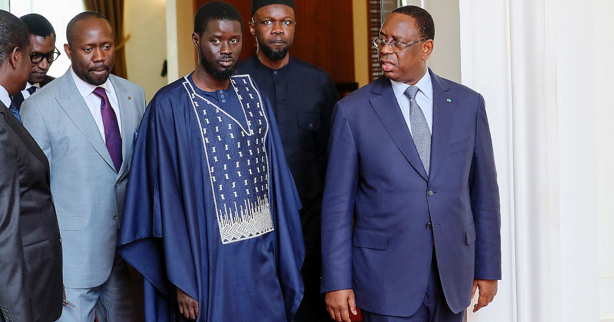Macky sall’s return to Senegal stirs political tensions