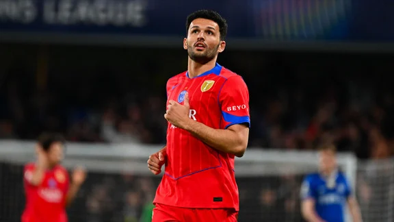 Gonçalo Ramos in Paris Saint-Germain kit