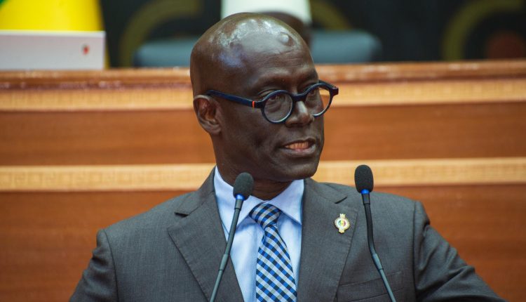 Sénégal’s credit rating slump amid political strife between diomaye and sonko
