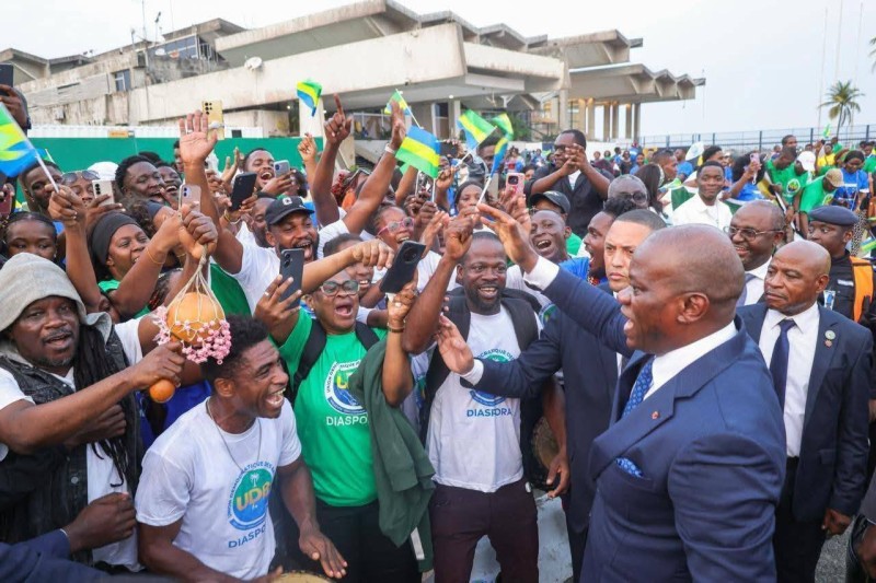 Gabonese president strengthens ties at Côte d’Ivoire independence celebrations