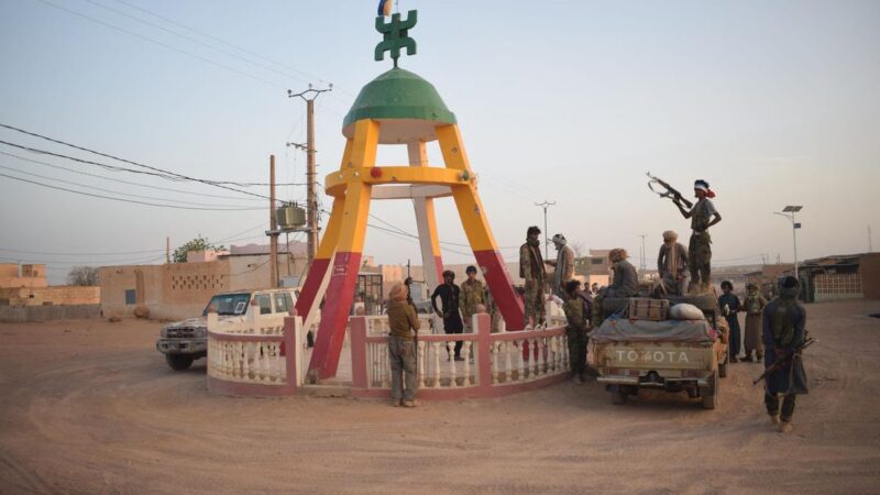 Deadly attack on malian military base in san leaves 10 soldiers dead