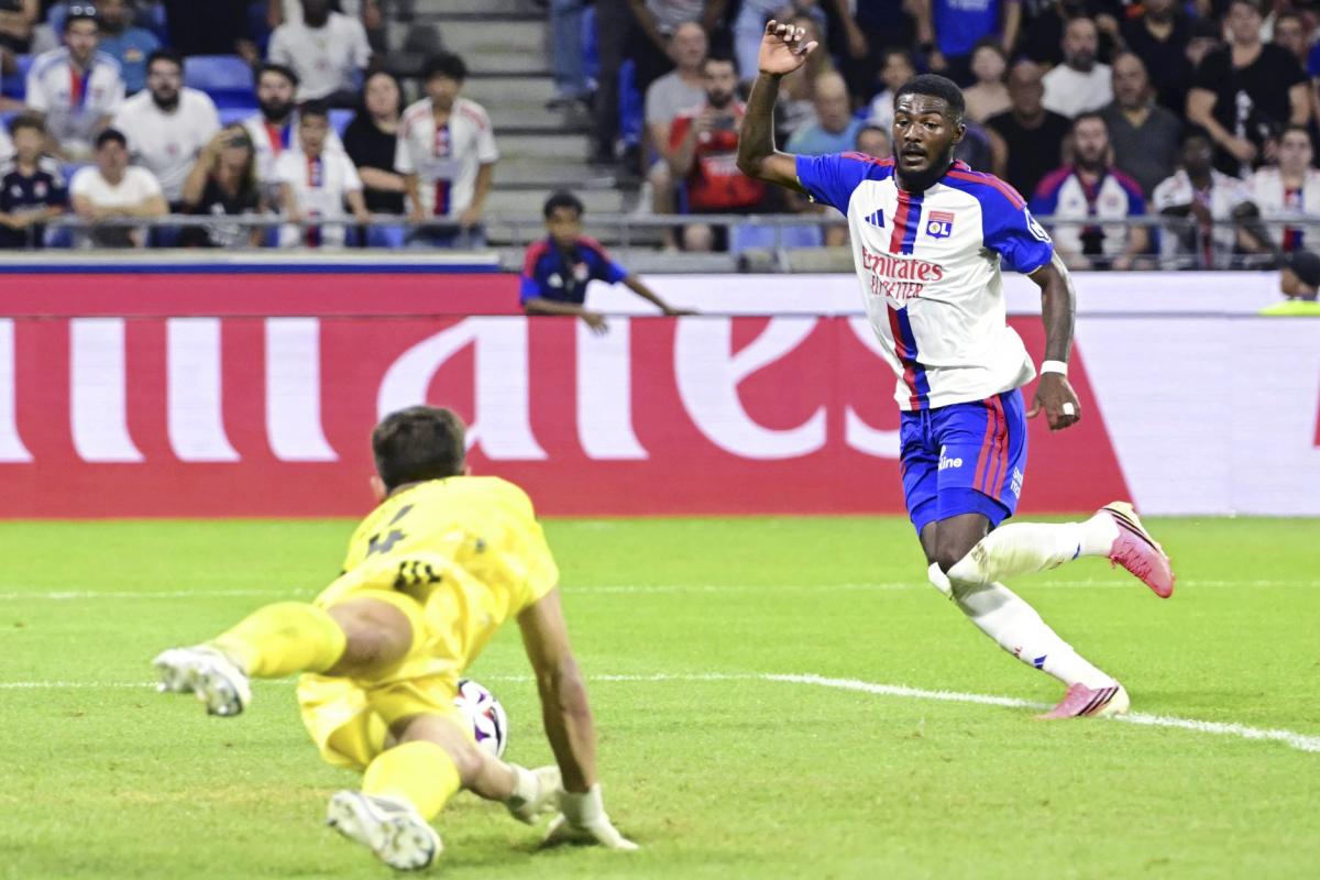 Lyon turns the tide: Maitland-Niles silenced the critics with a crucial goal