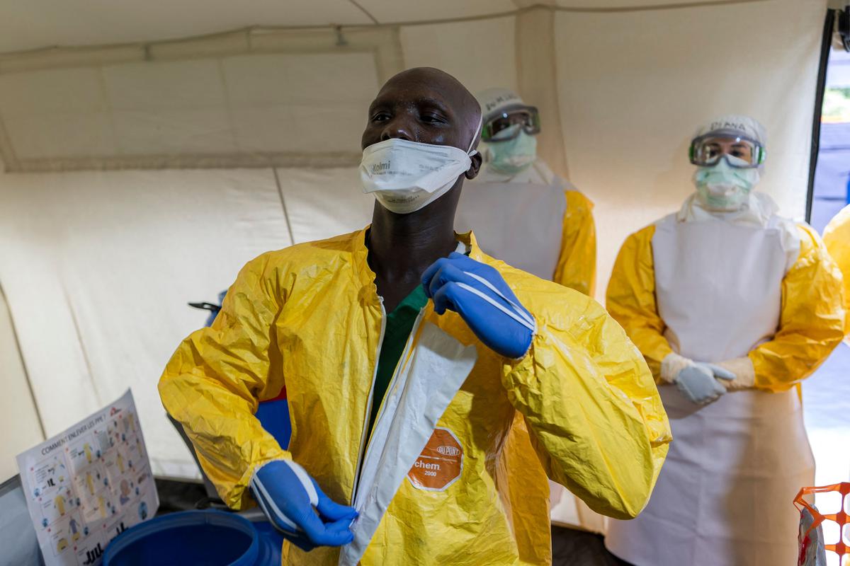 Who chief arrives in democratic republic of Congo as ebola spreads rapidly