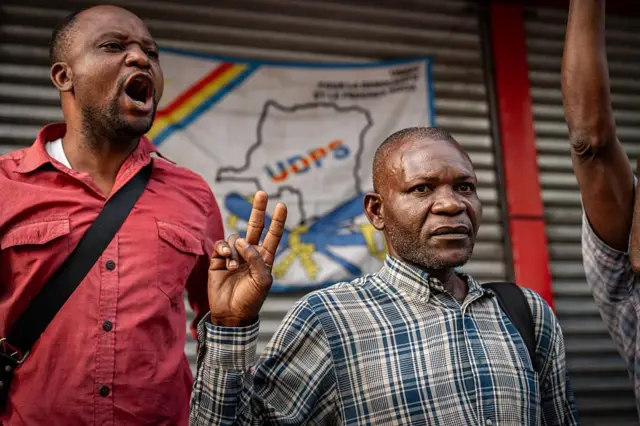UDPS party activists rallying in support of President Félix Tshisekedi