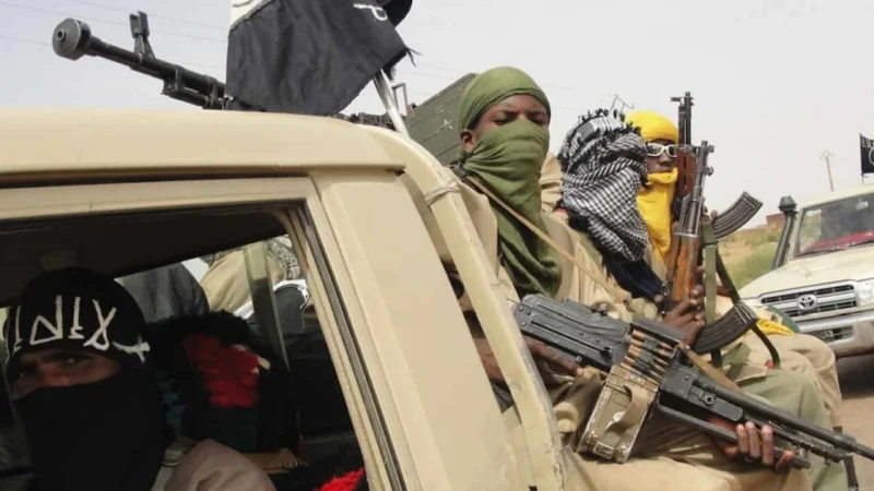 JNIM ambush kills 13 in Mali as militants seize weapons from African Corps convoy
