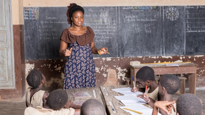 Benin’s AME: what the 2026-2027 school year changes for pay, protection and careers