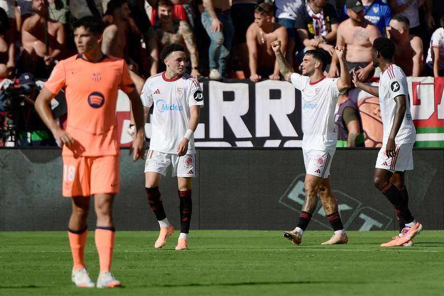 Isaac Romero celebrates after scoring in FC Sevilla’s 4-1 win over Barcelona at the Ramón Sánchez-Pizjuán in October 2025.